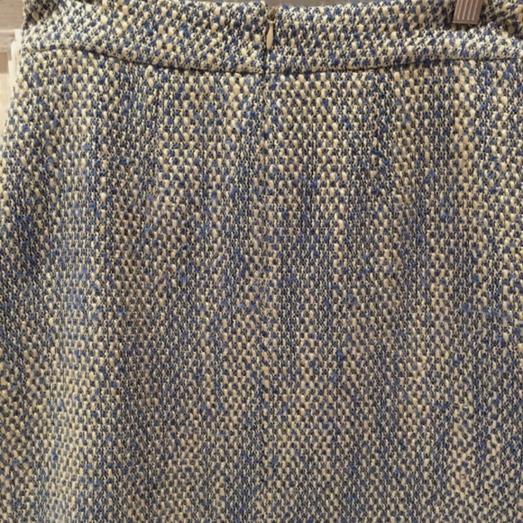 Anthroplogie skirt - Picture 2 of 5